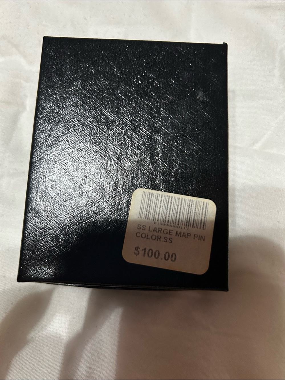 Masters Sterling Silver Map and Flag Pin - Picture 4 of 4